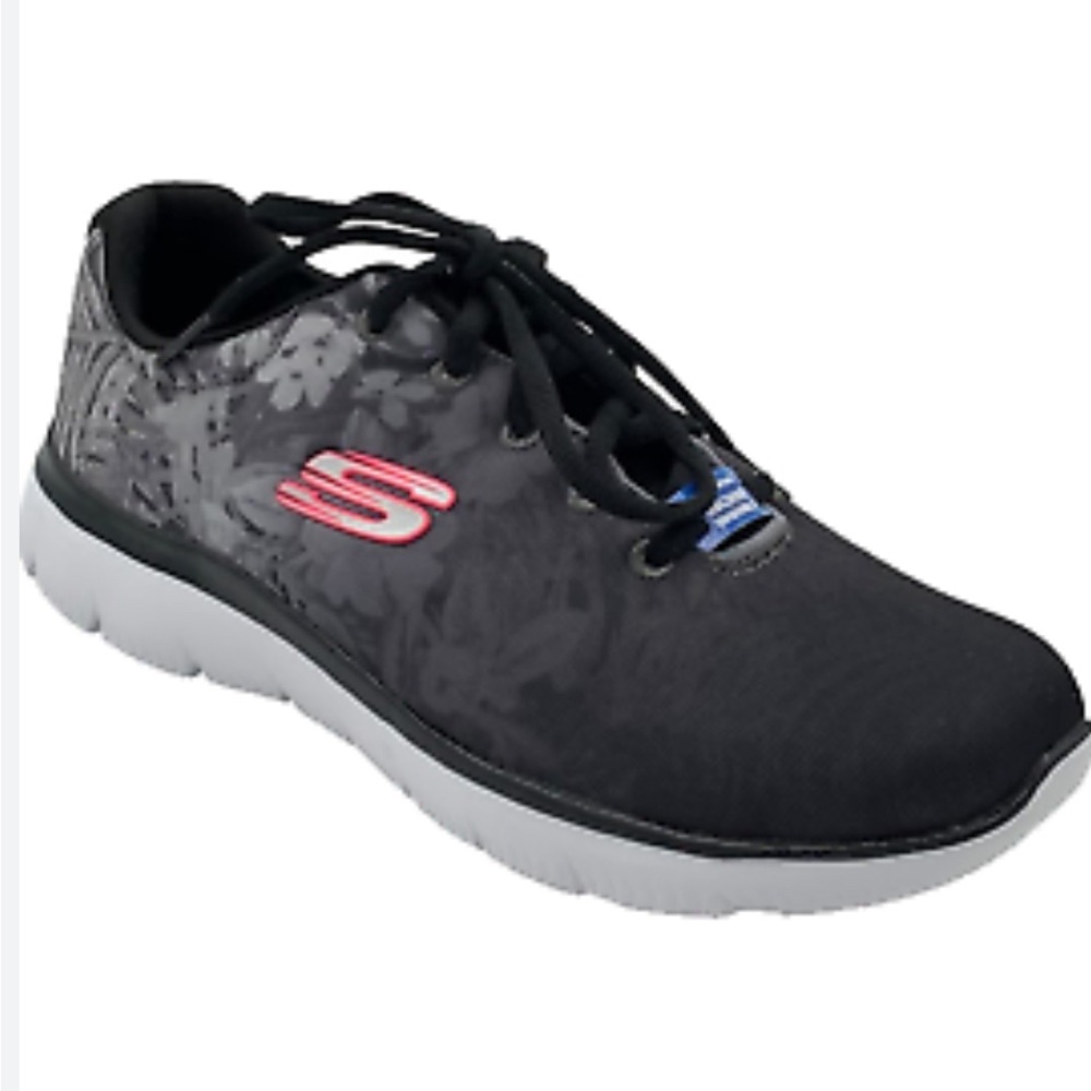 Skechers Summits Oasis
Wander Size US 6.5 W Wide Women's Slip-On Shoes